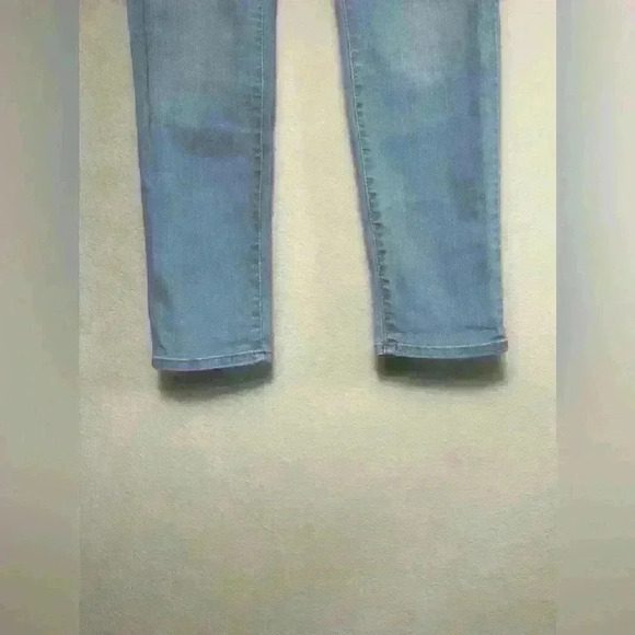 Universal Thread Women’s High Rise Skinny Light Wash 12/31 R - Picture 3 of 7